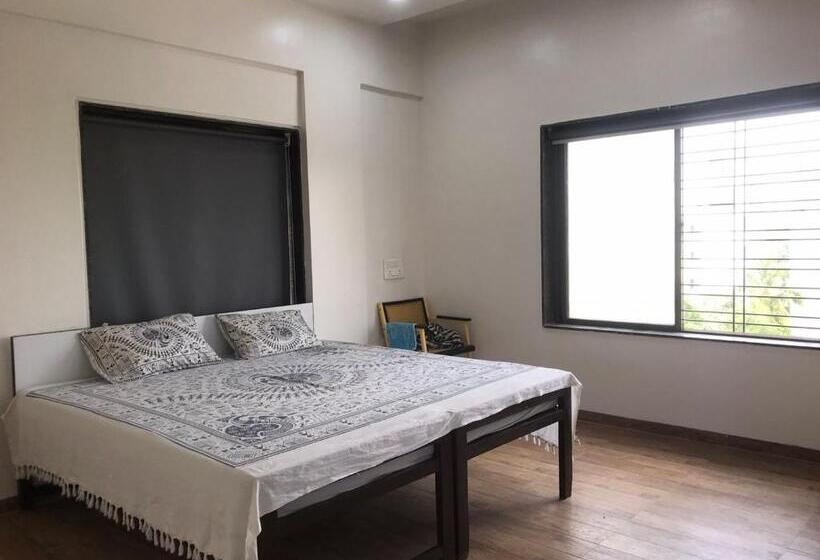 Пансион The Roof Top Home Stay