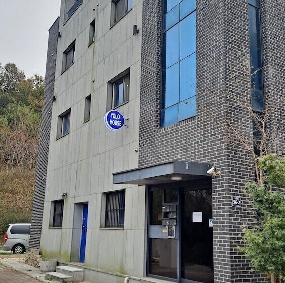 膳宿费 Yolo House