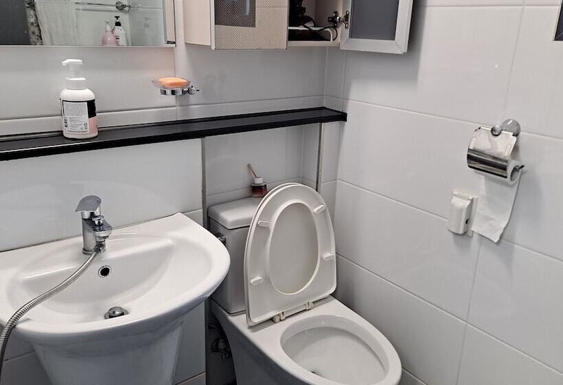 膳宿费 Yolo House