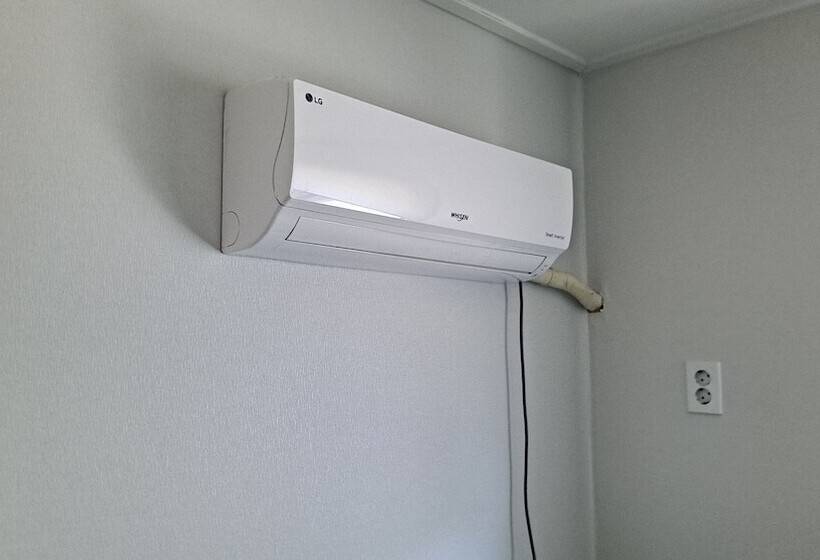 膳宿费 Yolo House