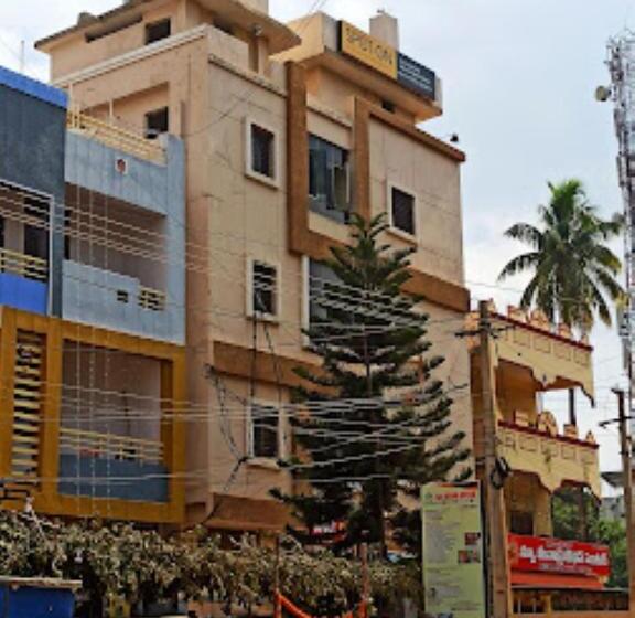 Rj Comforts Hotel And Lodging, Vikarabad