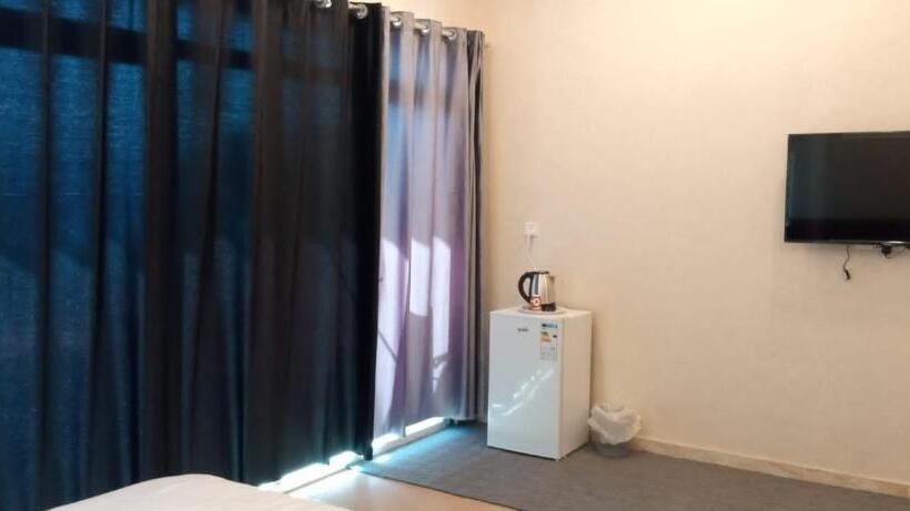 فندق ومنتجع لارين بلازا