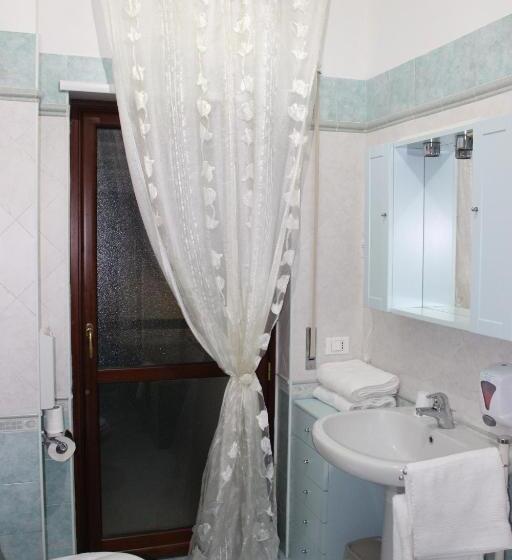 تختخواب و صبحانه La Casa Di Giusy