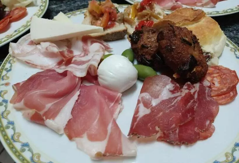 ベッドアンドブレックファースト La Locanda Del Pettirosso