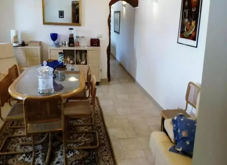 تختخواب و صبحانه Madrugada