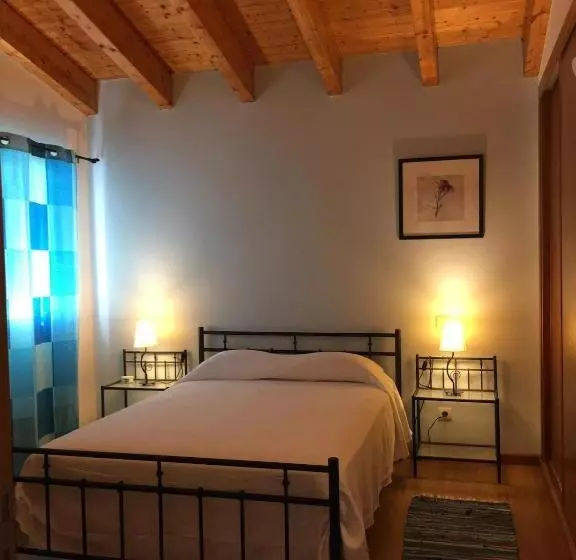 تختخواب و صبحانه Madrugada