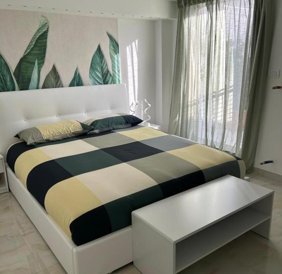 تختخواب و صبحانه Plaza Boutique