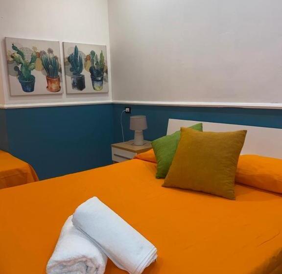 تختخواب و صبحانه Plaza Boutique