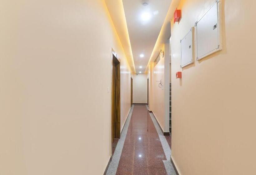 Fabhotel Rudra Inn