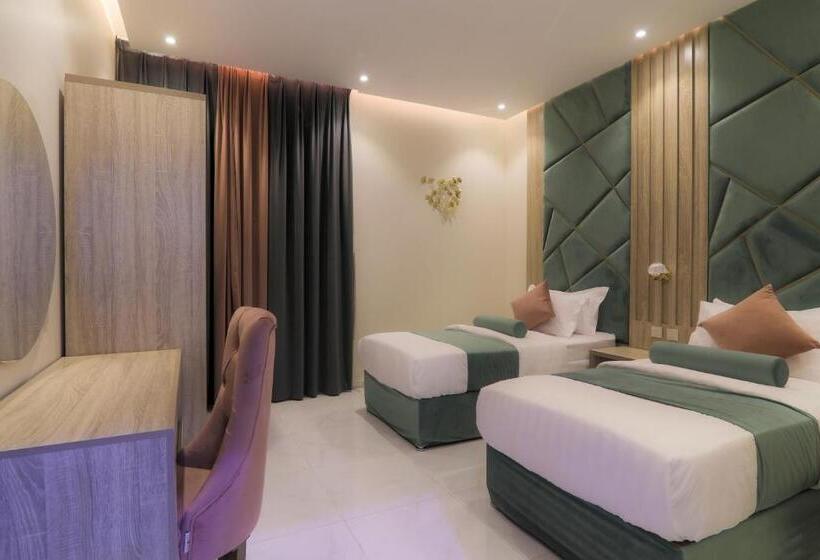 جراند فيوتشر