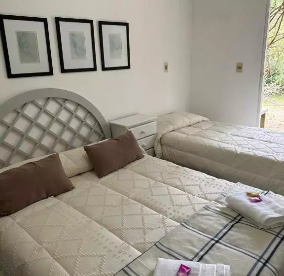 هتل Donatella Mare Art