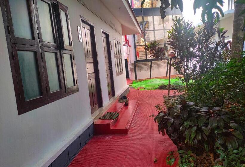 בית מלון כפרי Kannur Ayurvedic Centre