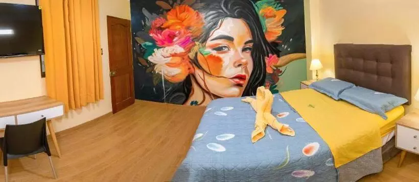 هتل Retamayo
