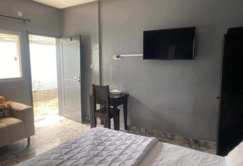 هتل Sunrise Center Bonapriso 102