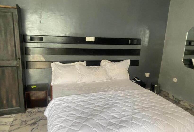 هتل Sunrise Center Bonapriso 102