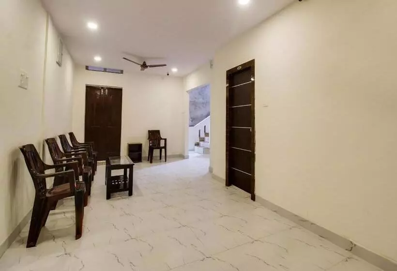 ホテル Super Oyo Sai Ganesh Residency