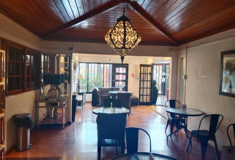 ホテル Terrasol Iquique