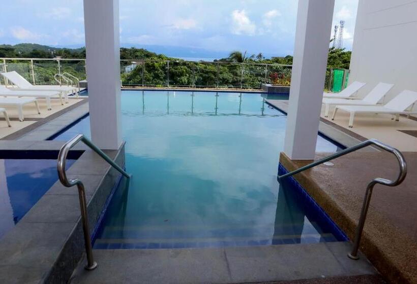 L Eau Bleue Boracay Condotel