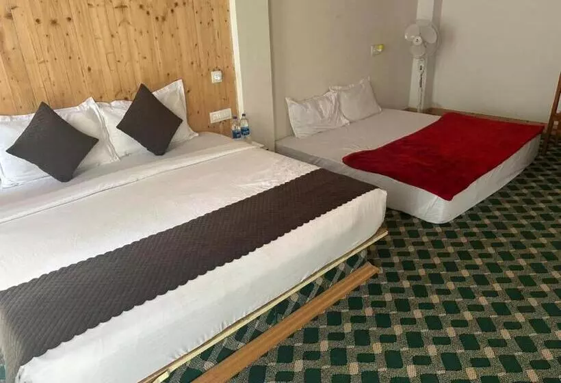 Mont Kufri Resort, Mundaghat