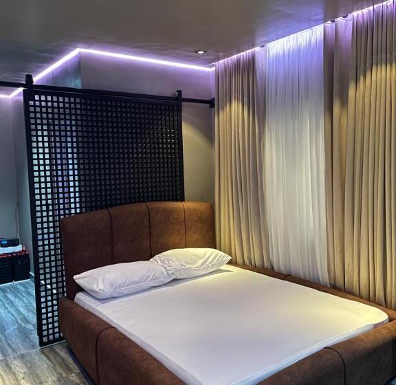 پانسیون Advent Homes