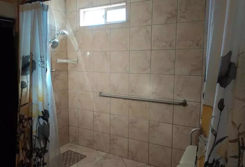 Majatalo Black Star Ranch Vineyard