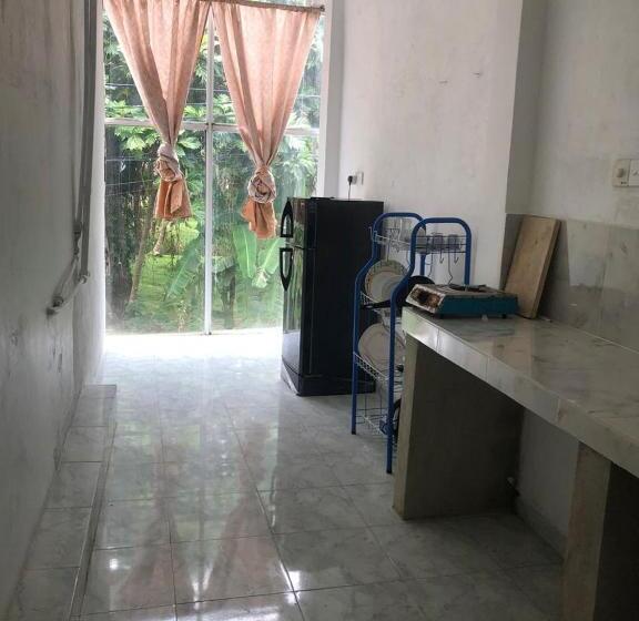 بنسيون Boomerang Una With Free Scooter Bike