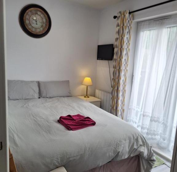 بنسيون Deluxe Single Room Only For One Adult