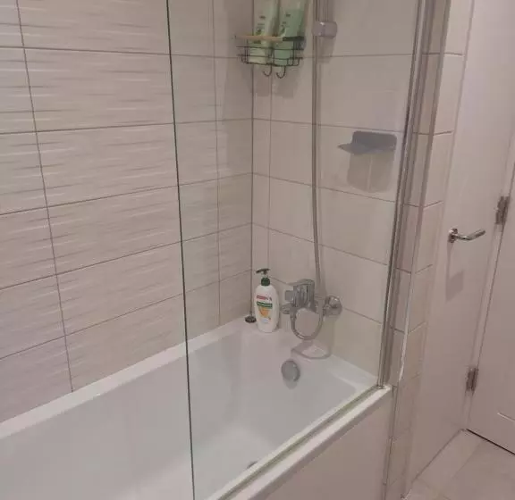 Majatalo Deluxe Single Room Only For One Adult