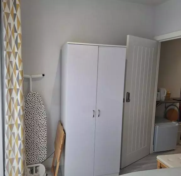 Majatalo Deluxe Single Room Only For One Adult