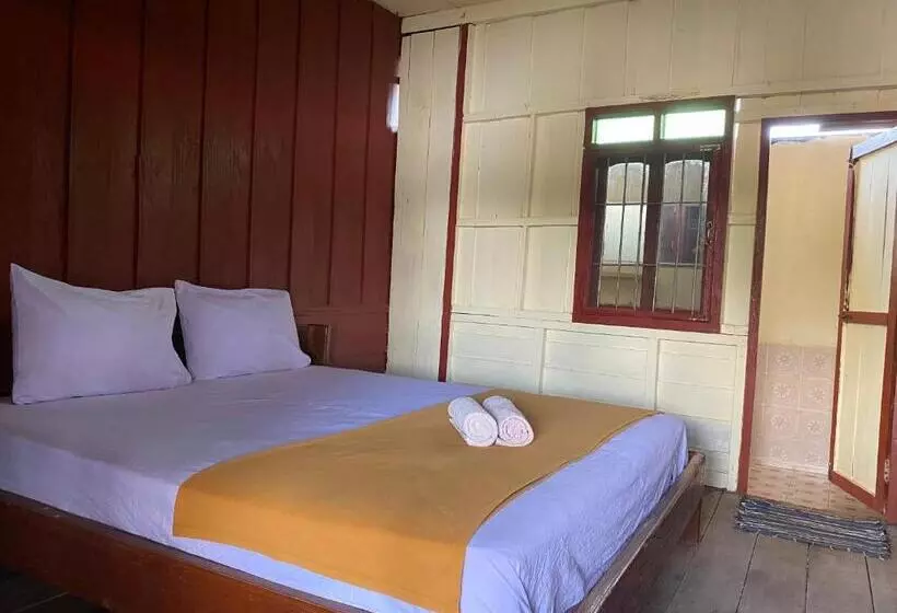 ペンション Souksanh Guesthouse