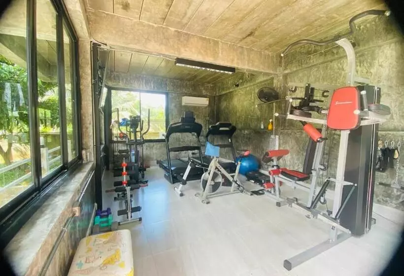 Majatalo Treeside Guest House Resort