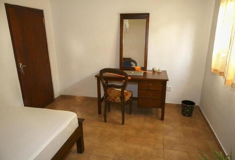 بنسيون White Star House