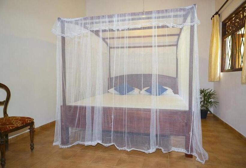 بنسيون White Star House