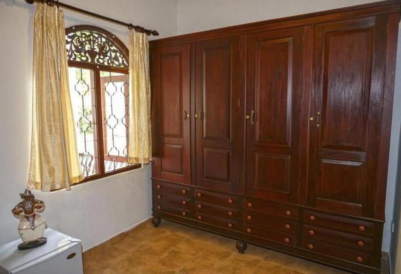 بنسيون White Star House