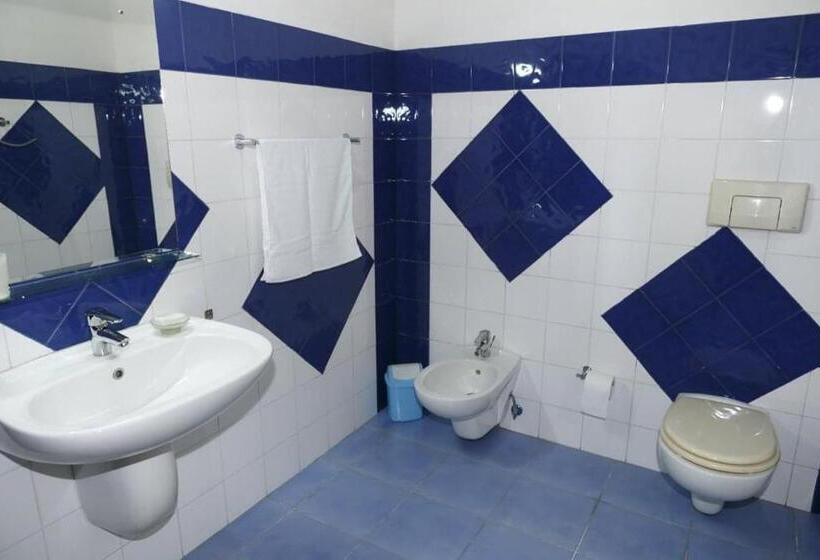 بنسيون White Star House