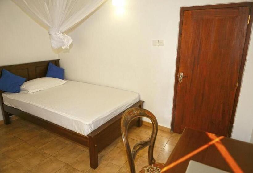 بنسيون White Star House