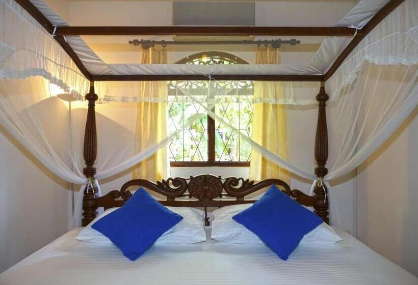 بنسيون White Star House