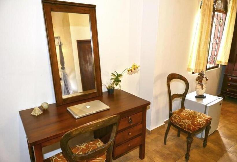 بنسيون White Star House