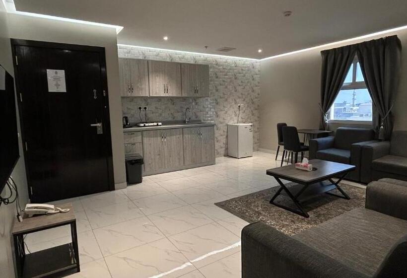 لاقونا للشقق المخدومة