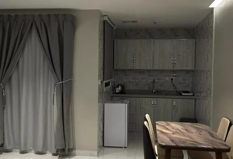 لاقونا للشقق المخدومة