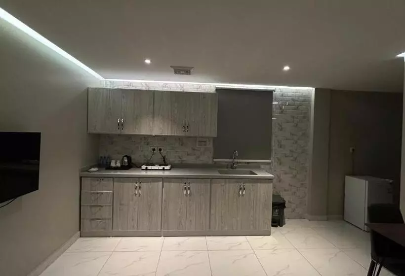 لاقونا للشقق المخدومة