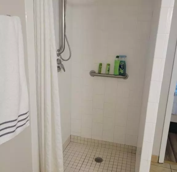 Beautiful Oceanview Condo With 75 Inch Tv