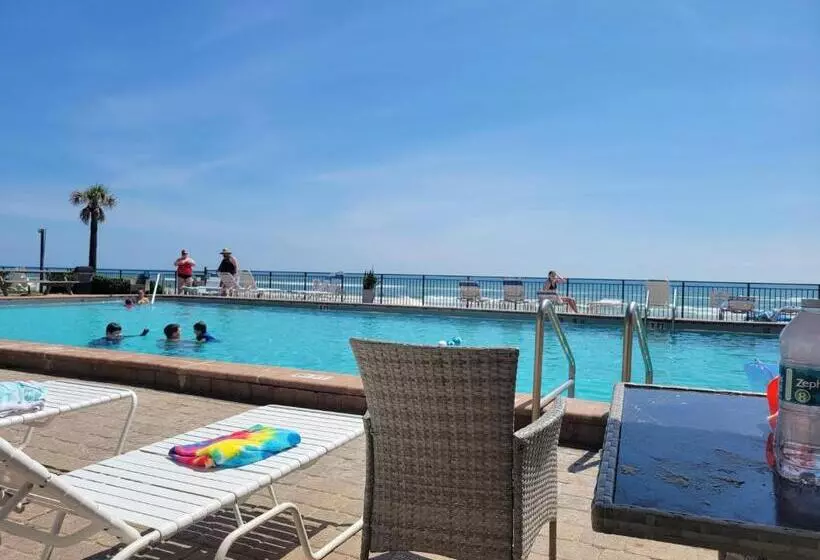 Beautiful Oceanview Condo With 75 Inch Tv