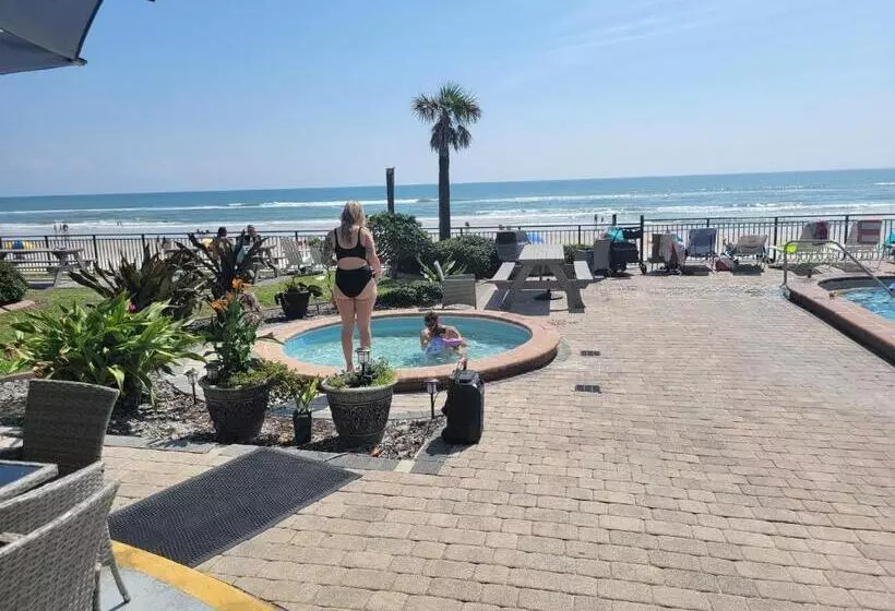 Beautiful Oceanview Condo With 75 Inch Tv