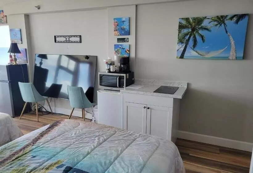 Beautiful Oceanview Condo With 75 Inch Tv