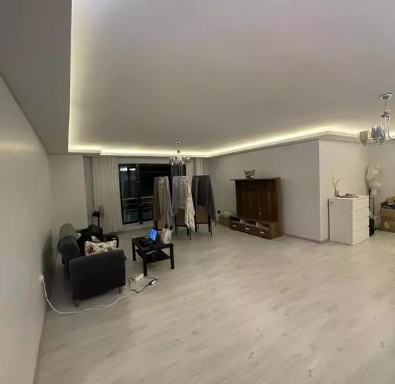 Aamiaismajoitus (B&B) Felipe S Suit