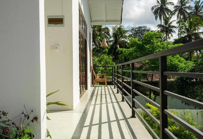 ベッドアンドブレックファースト Marshmellow Surf Villa With Pool Sri Lanka