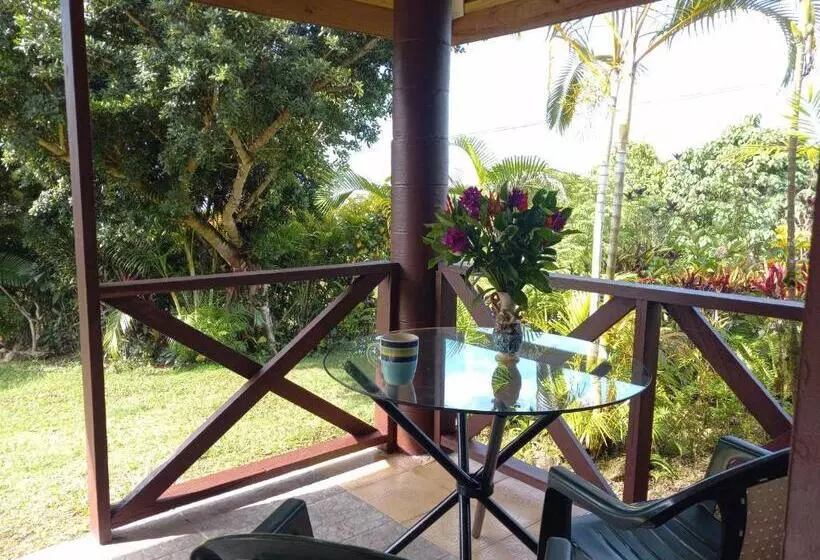 Aamiaismajoitus (B&B) Oceanview Mountain Lodge