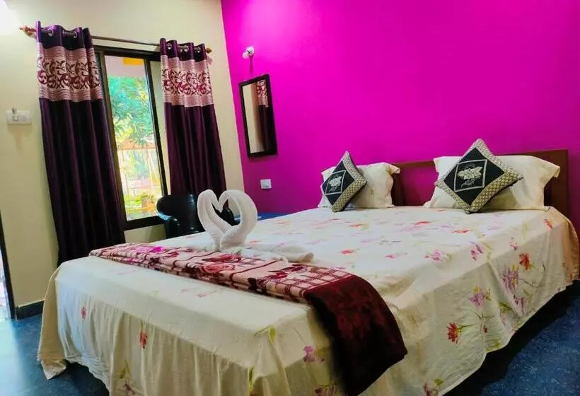 Dhanish Resort
