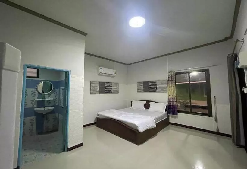 Hotelli บุญพน รีสอร์ต Maldives Resort&restaurant